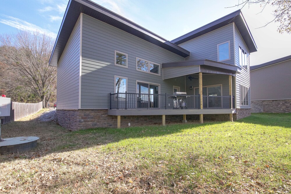 Pet-friendly Cotter Retreat w/ Deck  Gas Grill! - Property Image 4