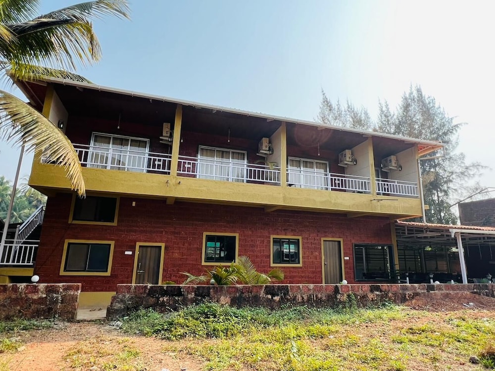 Maitri Beach Resort