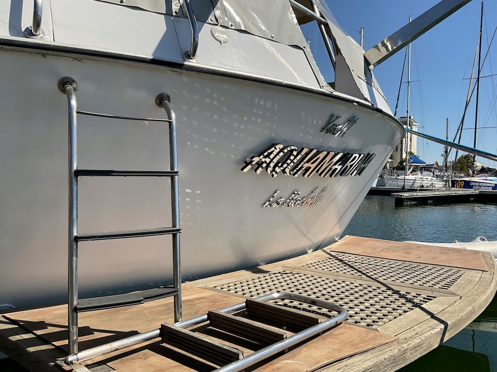 Luxury Yacht in La Rochelle With a Terrace