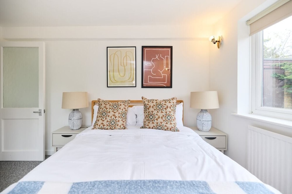 The Oxford Garden House - Spacious 5-bed Oxford Home With Garden & Balcony