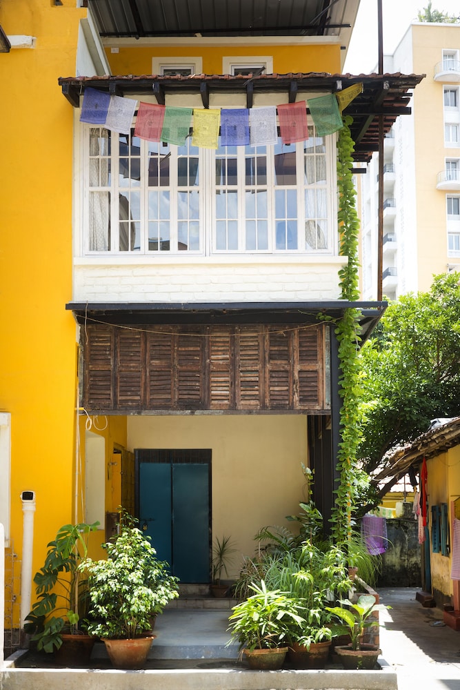 5/4 - Calcutta's freshest BnB