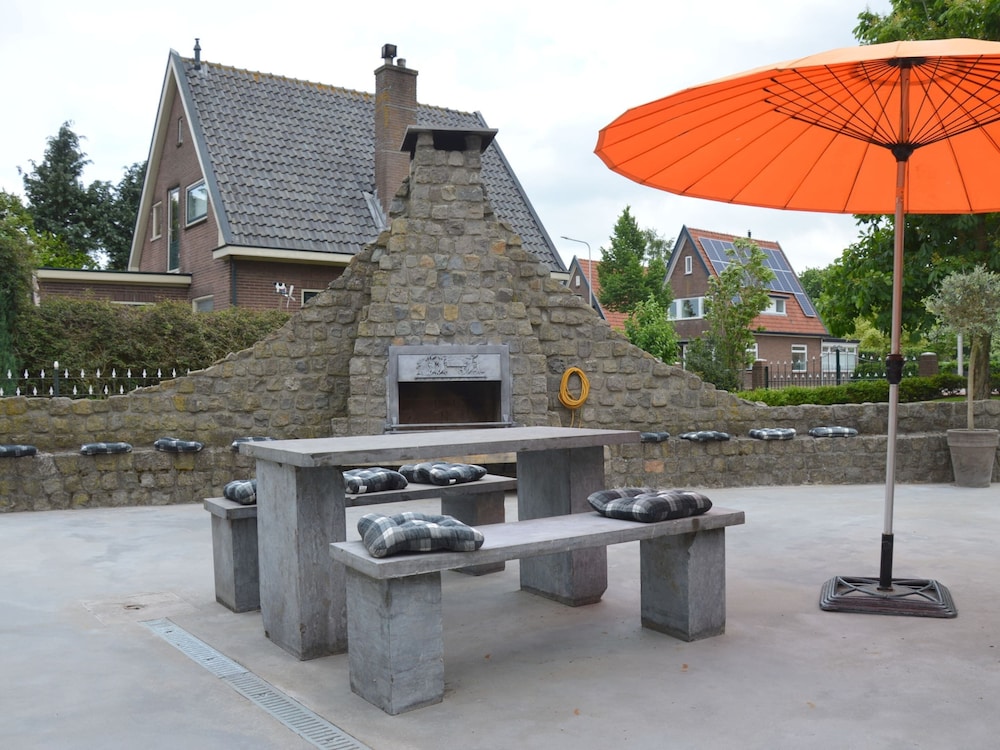 Cozy Holiday Home in Olst-wijhe With Swimming Pool