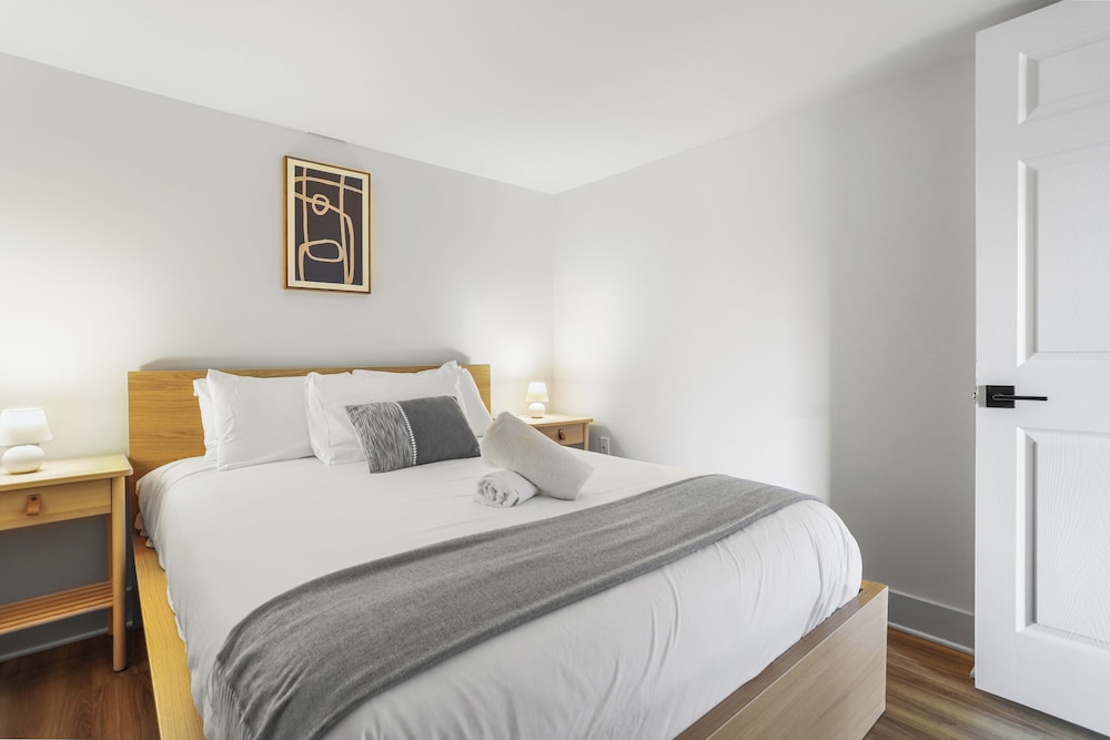 Well Appointed Apartments W Full Comfort