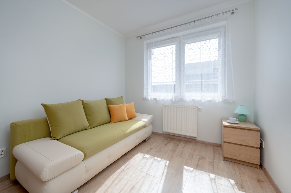 Bright Apartment With Balcony by Renters