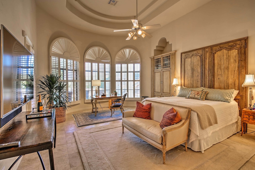 Lavish Paradise Valley Home w/ Sports Court & Pool