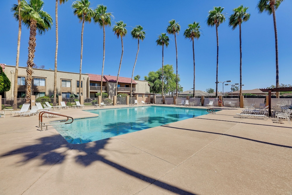 Golfer's Haven: Scottsdale Gem Near 21 Courses