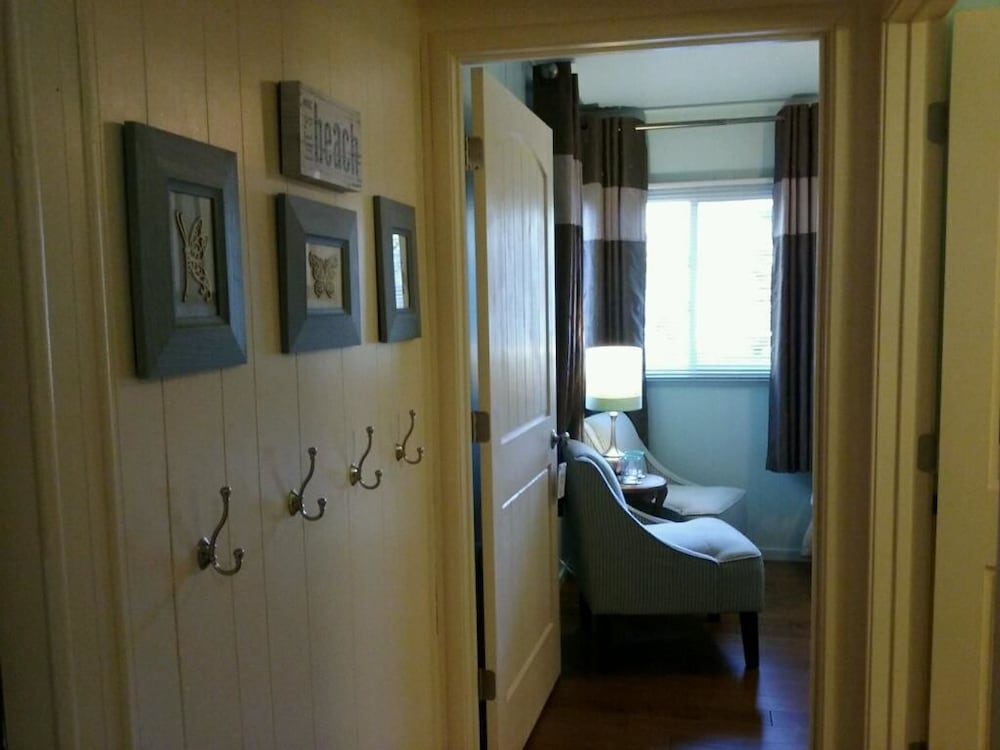 Goshorn Lake Cottages