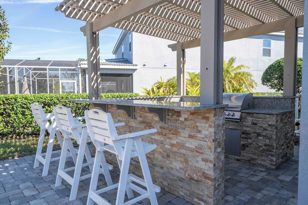 Luxurious 4Bd Villa Private Pool @ Champions Gate Resort 9021