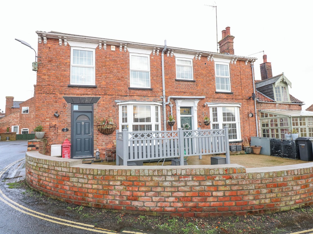 1 The Bays