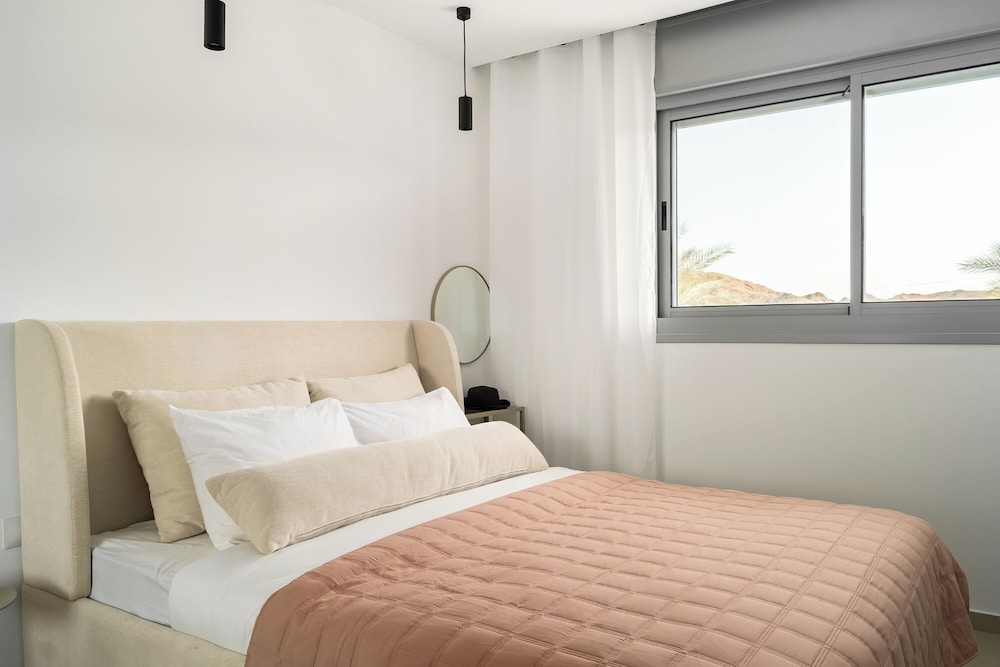 Red Canyon Peaceful Stay by Sea N' Rent