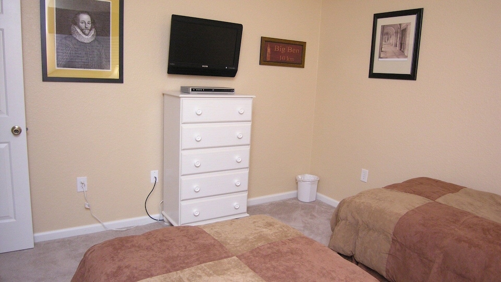 Windsor Hills Resort 6 Bedroom Home with Water Views 6 Home