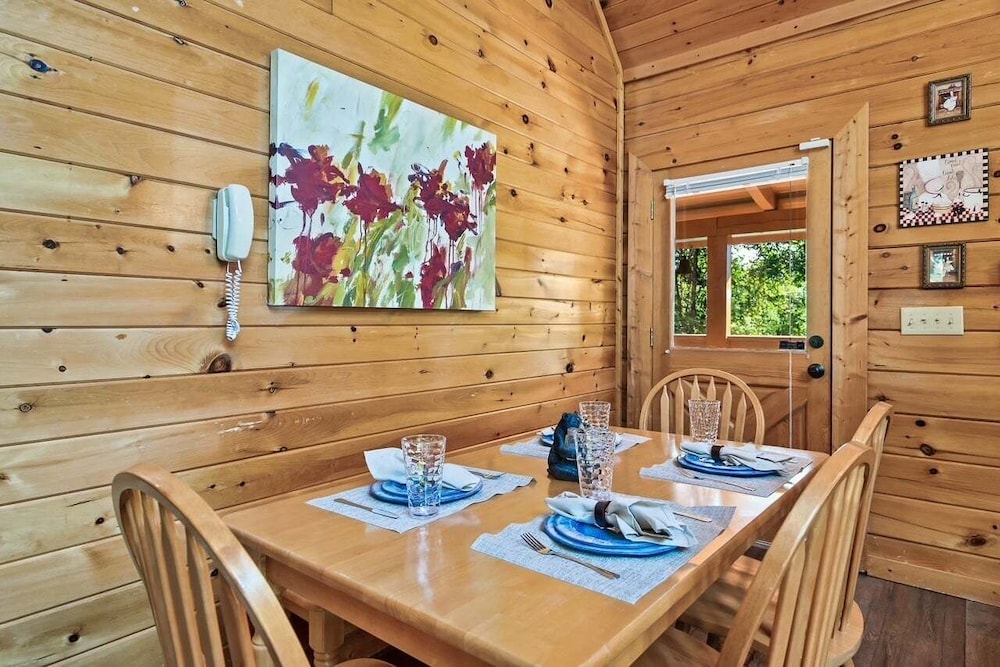 Manaaki - The Happy Cabin 2 Bedroom Cabin