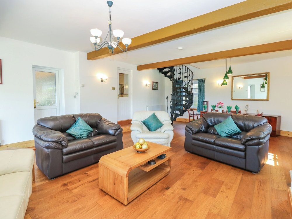 Moorhen House