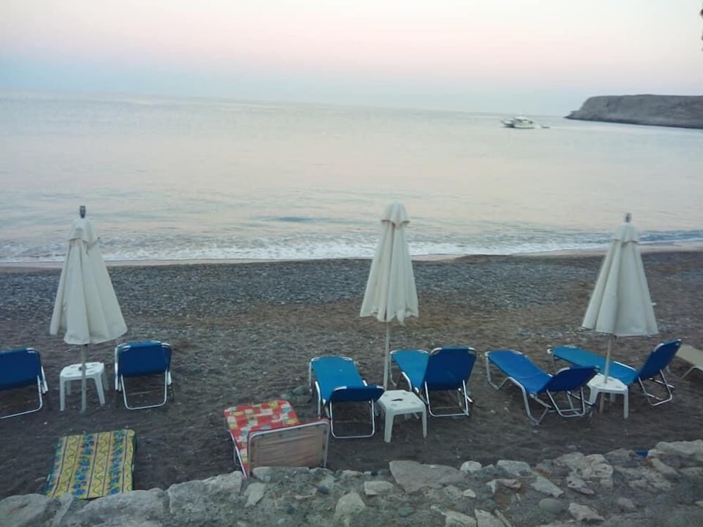Beach Front Apartments en Sitia — activities & amenities