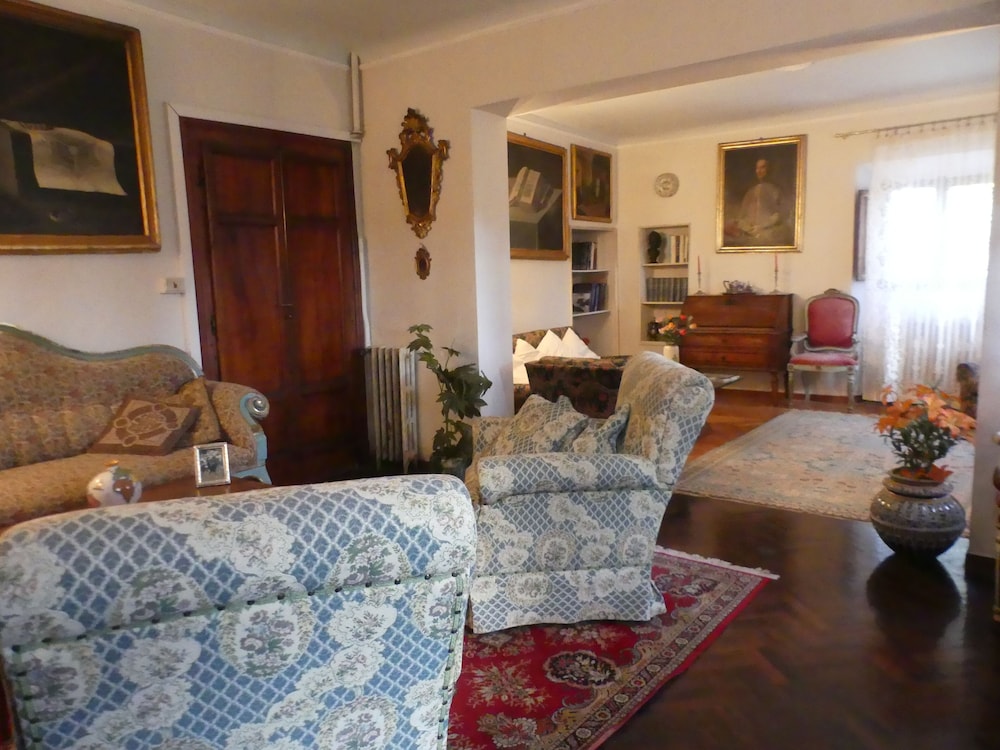 Elegante Appartamento in Villa con Piscina view 5