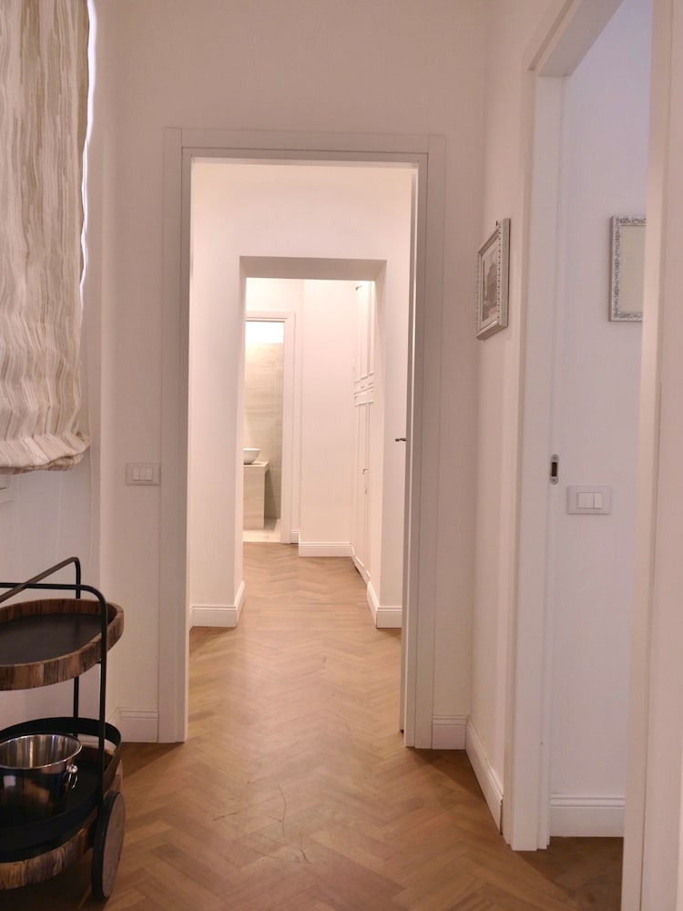 HELMIRAGE SUITE VIA DEL CORSO