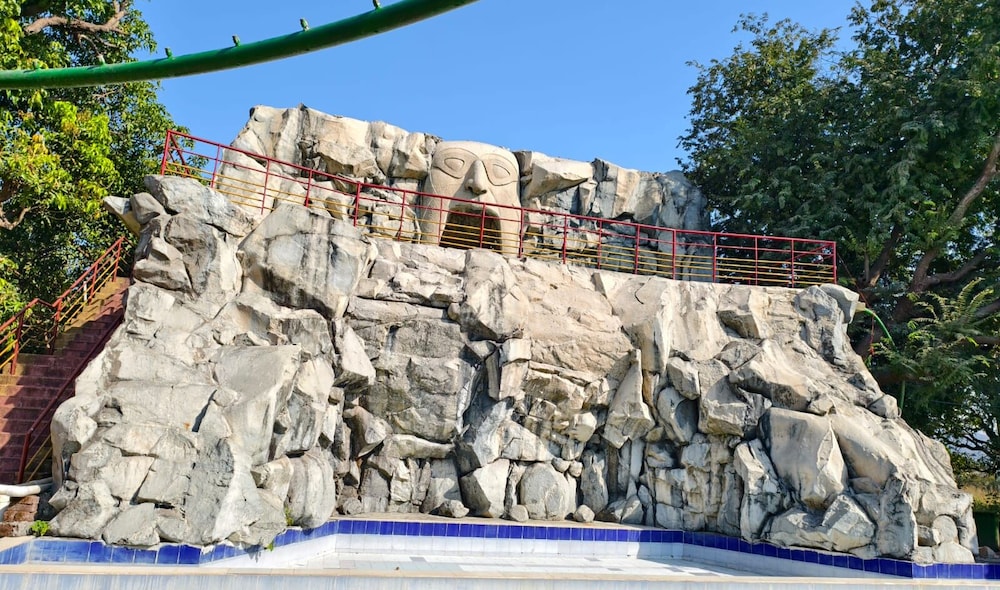 Green Hills Resort