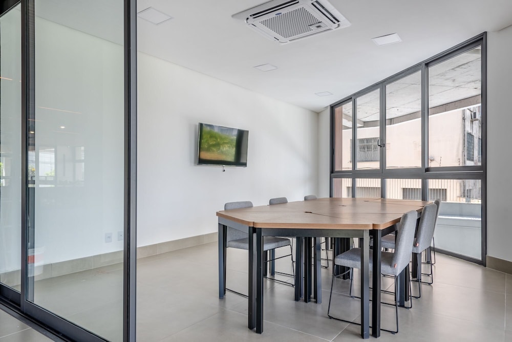 meeting & event spaces