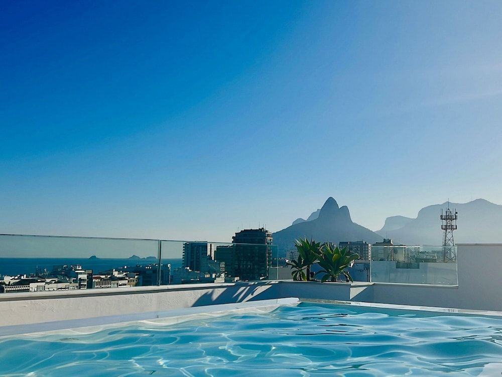 WhereInRio 4 suites luxury penthouse Ipanema