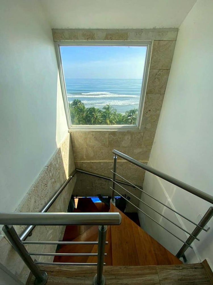 Penthouse con Vista al Mar!