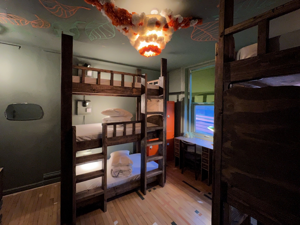 Art Hostel