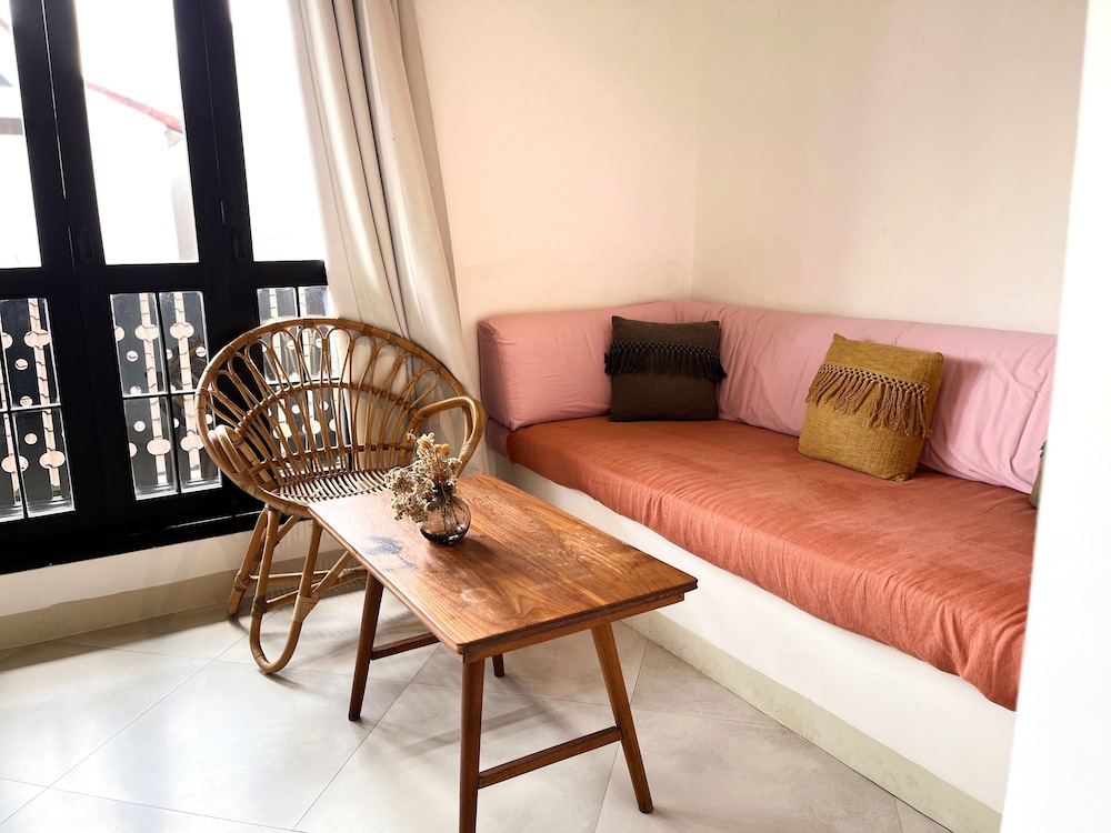 Lovely 2BR Villa Close to The Beach