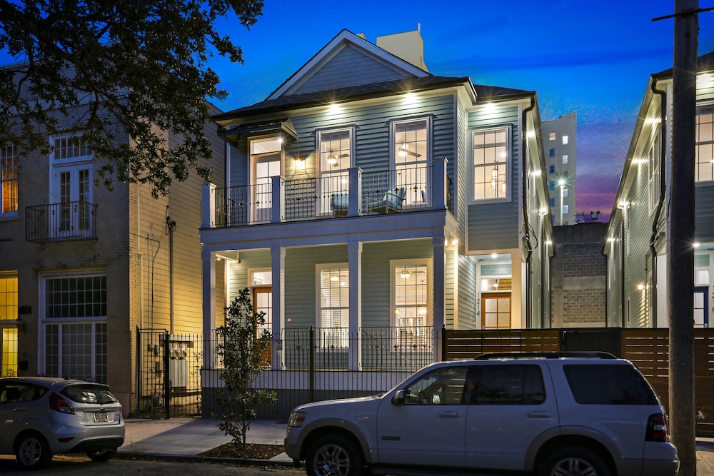 New Orleans Vacations - Stunning 4 5 BRs w Pool by Hosteeva - Property Image 134