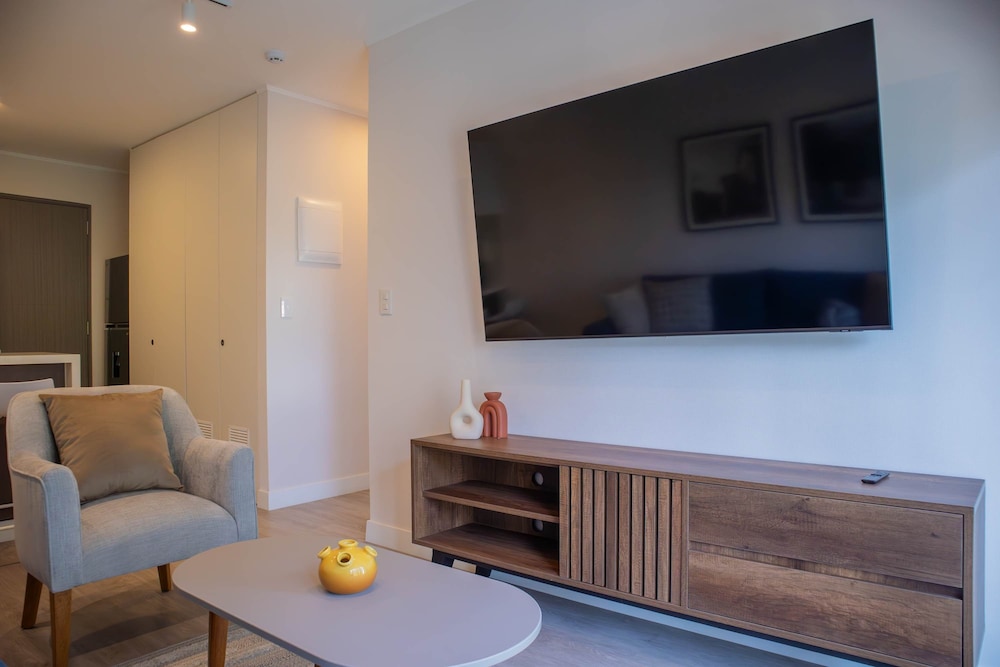 w Striking 2BR w Terrace in Miraflores