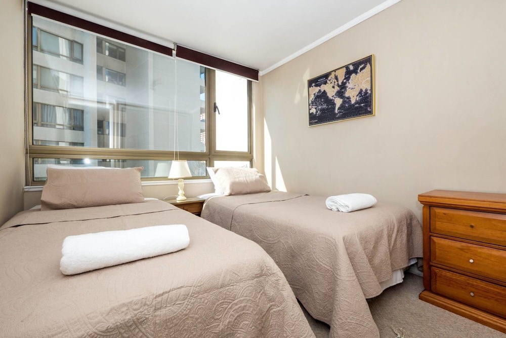Kennedy Vintage 2BR - Heated Pool Shopping