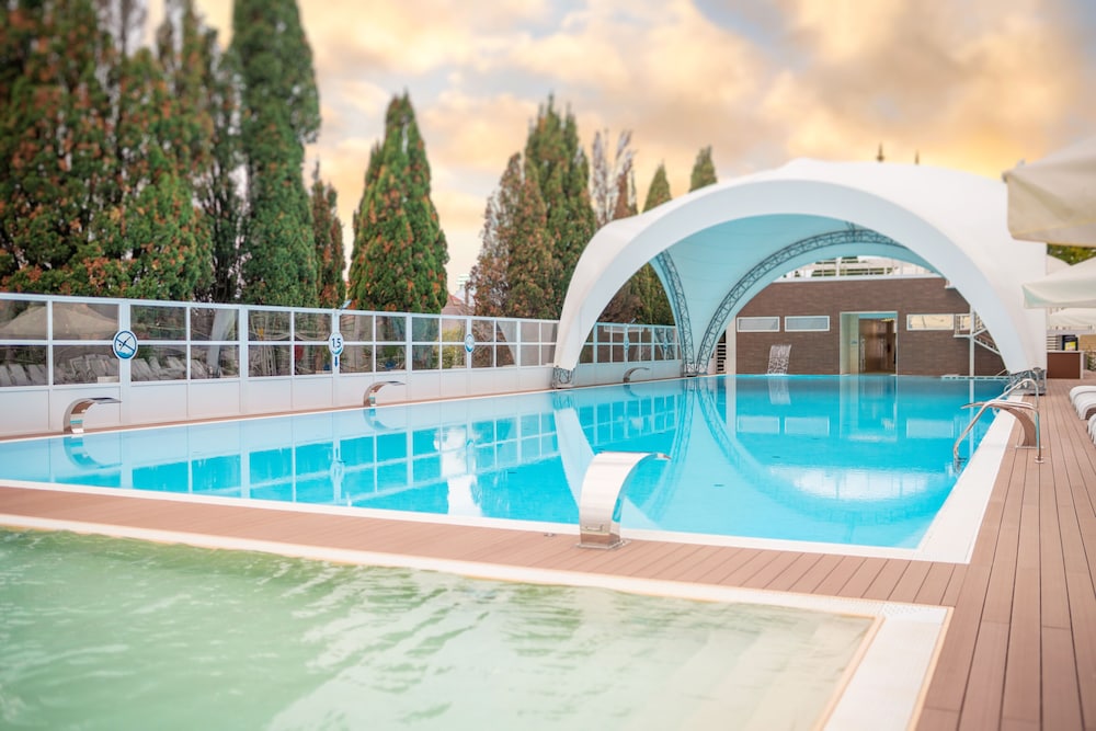 Bridge Resort