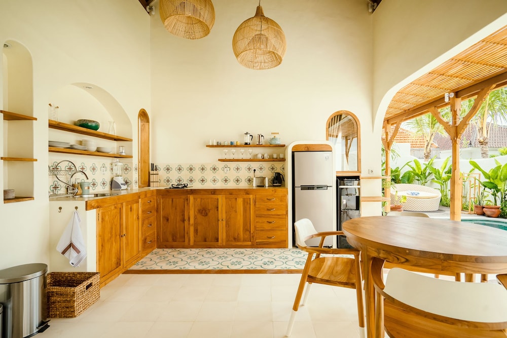 Villa Canggutopia 1 by Alfred in Bali - Tropical Hideaway 1BR Pool Villa Prime Location Canggu Beach