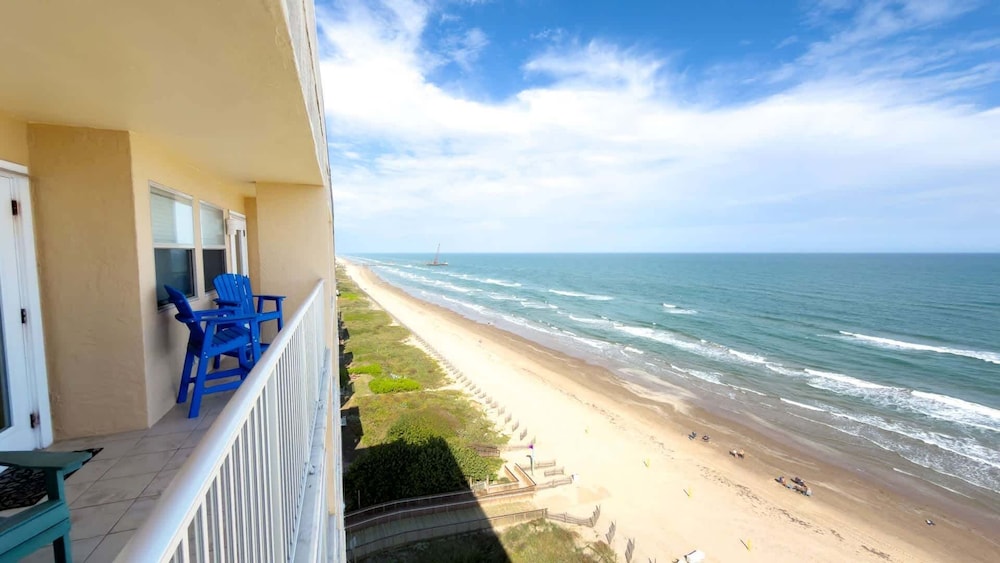 Penthouse Beachfront Views Renovated 4 Bedroom Condo