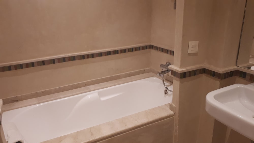 Apple Villa 33