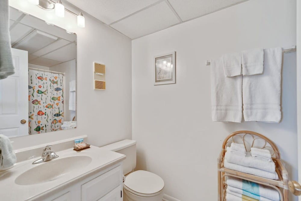 Gulf Tower 12A Direct Gulf-front 2 2 Sleeps 6