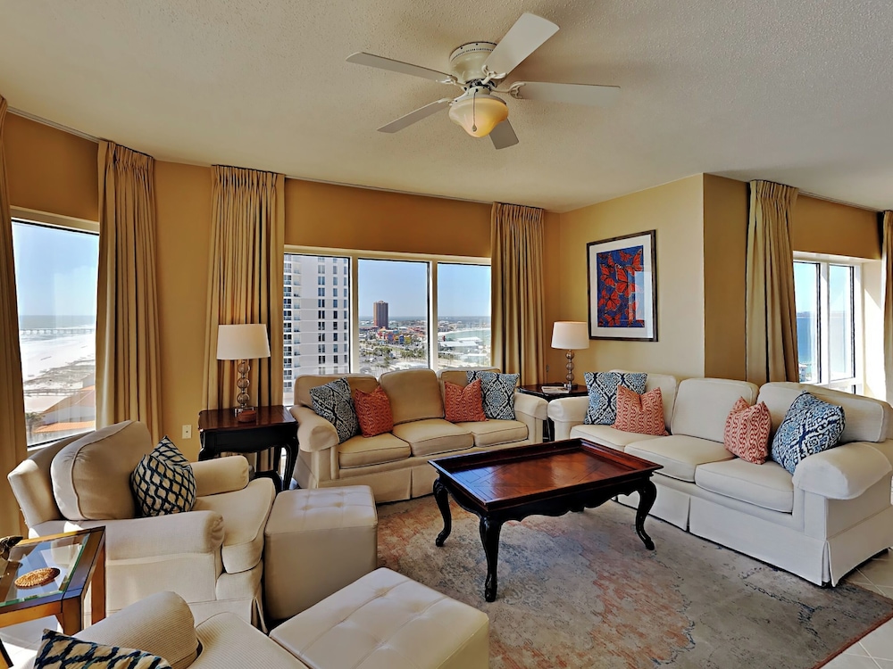 Emerald Isle #1108 by Southern Vacation Rentals