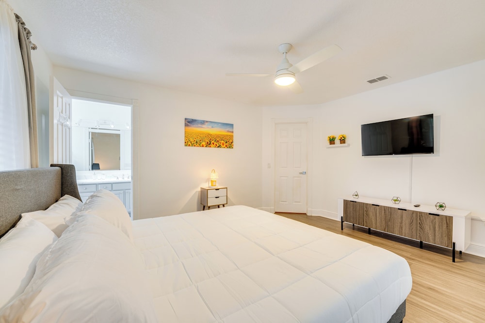 Play & Relax: Davenport Family Getaway!