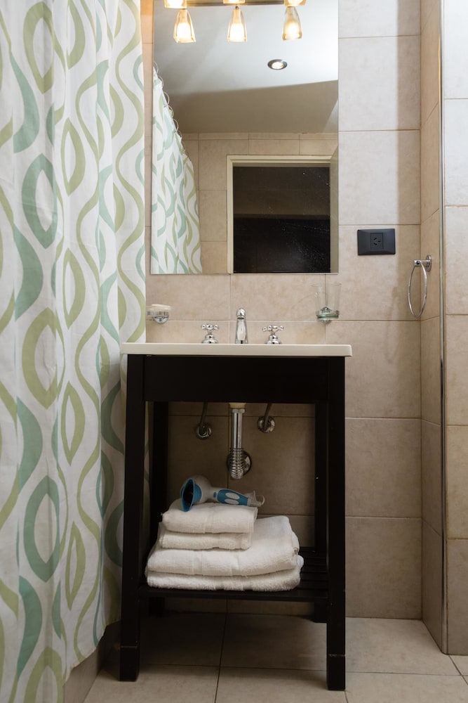 San Martin Suites