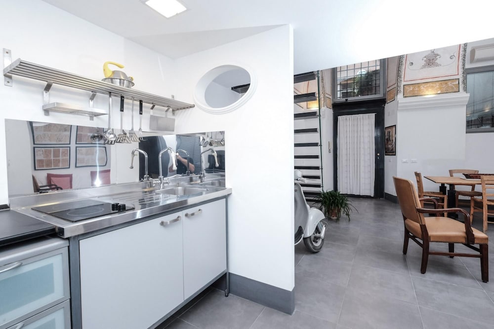 Vespa Studio Loft Trastevere