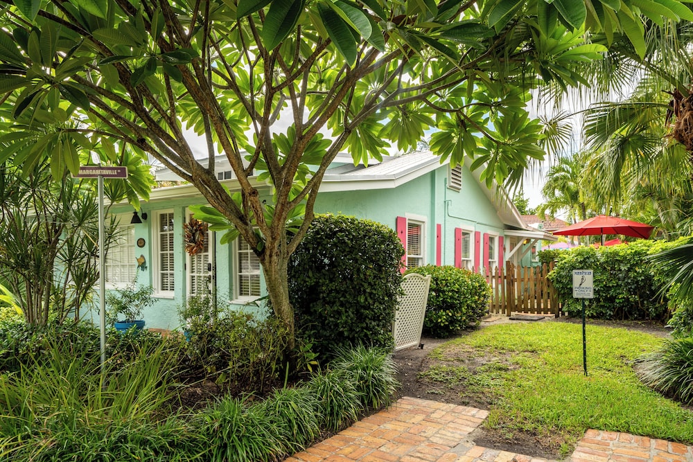 Bahama Breeze Bungalow