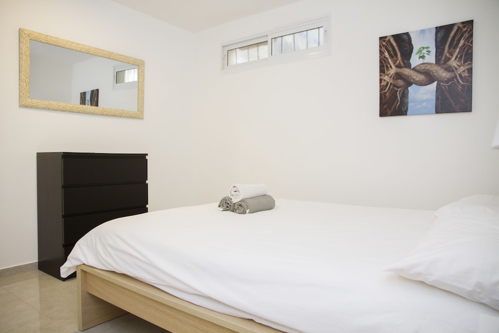 KAV Apartments -Near Assuta Olei Gardom view 3