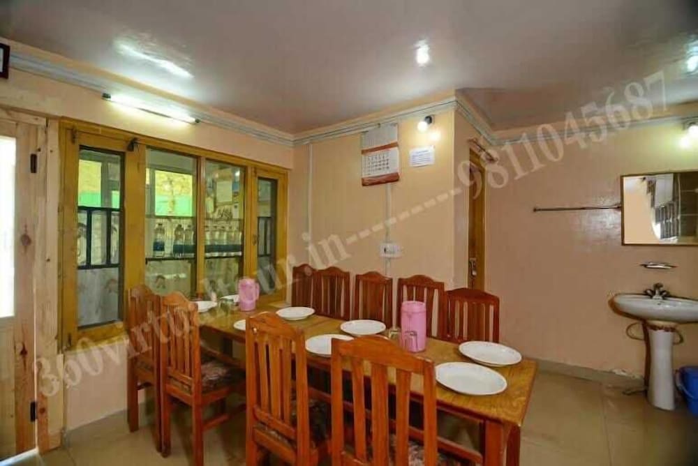 Hotel Bright Palace