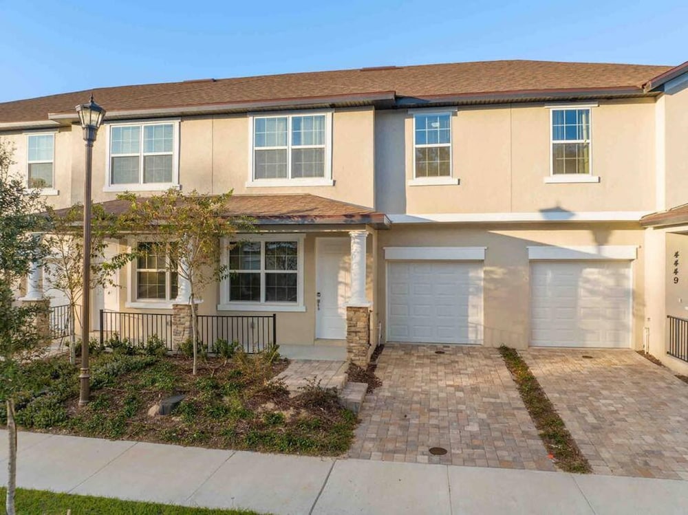 Super Posh- Sleeps 16 W Designs Near Disney