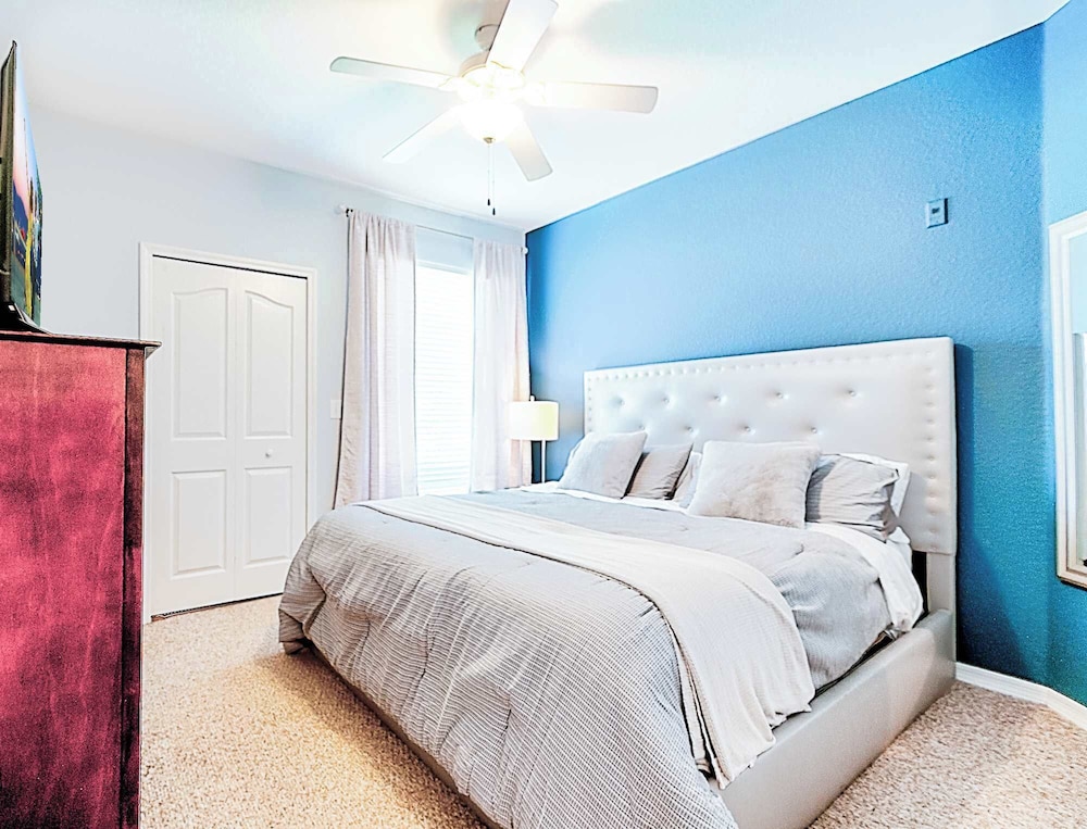 8908 Family Fun in Kissimmee Spacious 4-bedroom Apartment Near Theme Parks