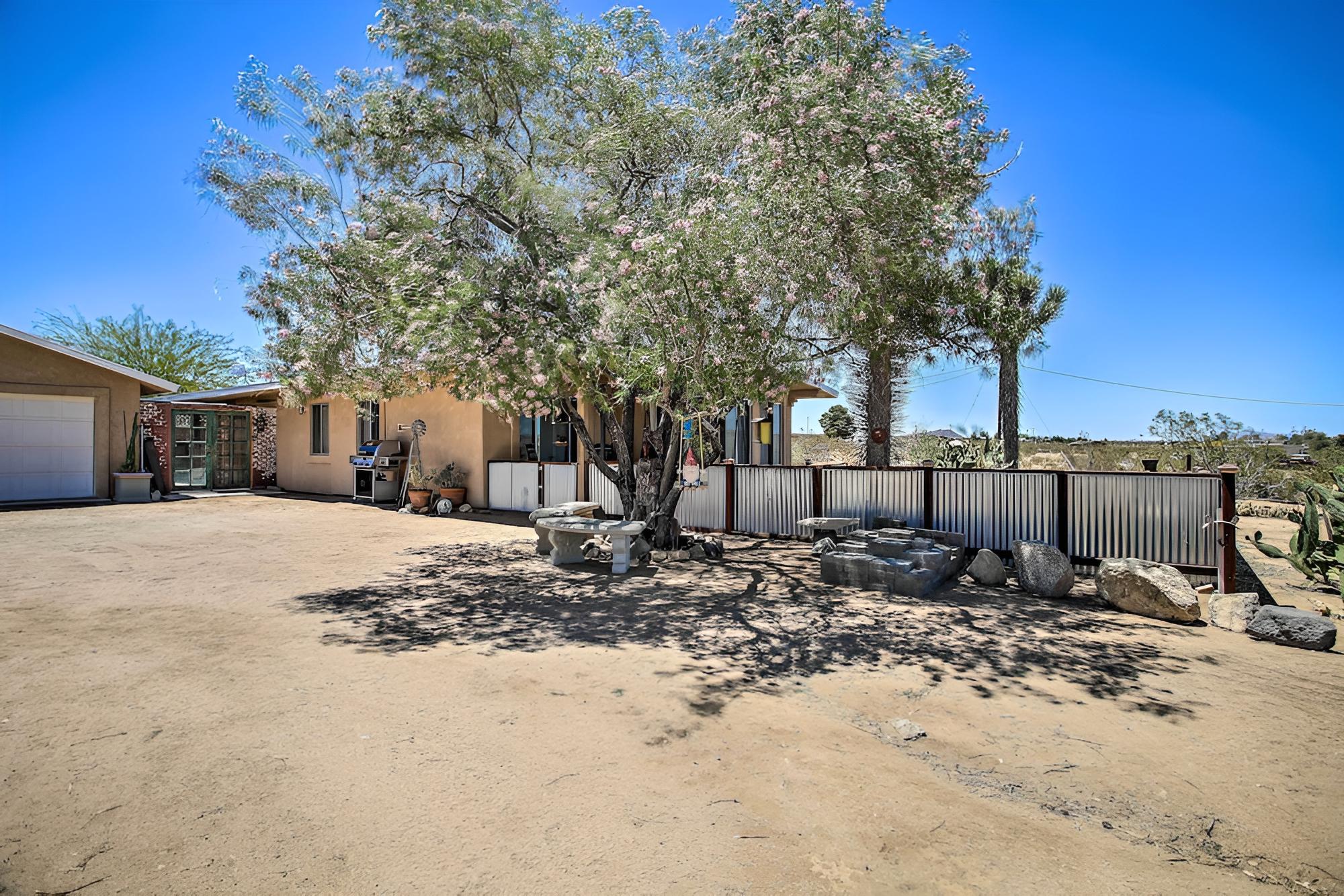 Funky & Colorful Desert Abode by Joshua Tree view 4