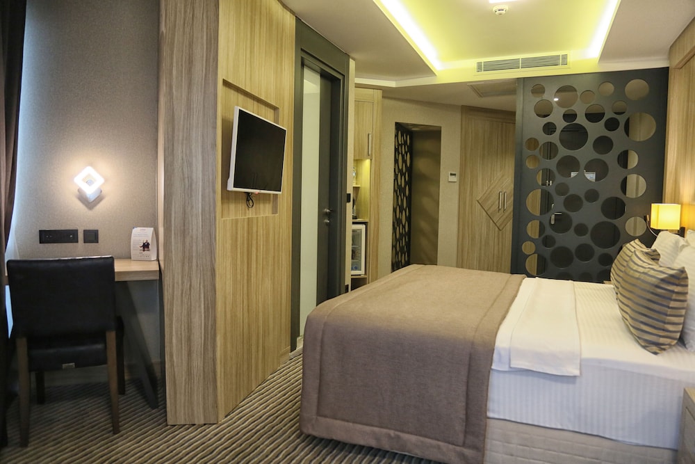 Ramada by Wyndham Mersin - Image 75