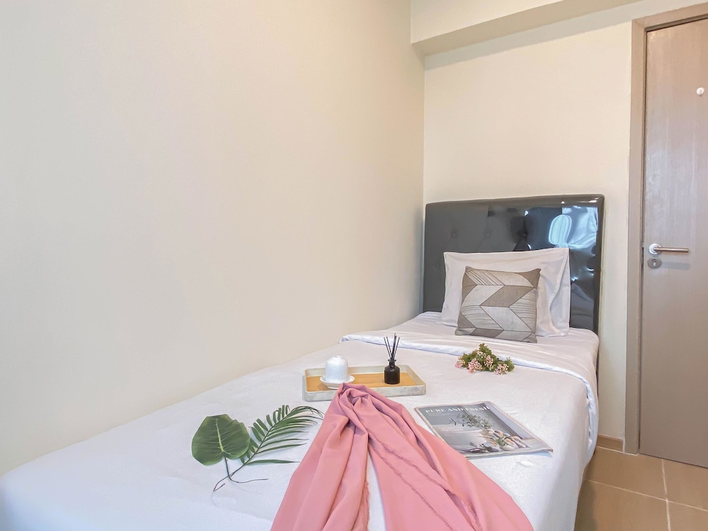 Simply And Homey 3Br At Apartment Meikarta
