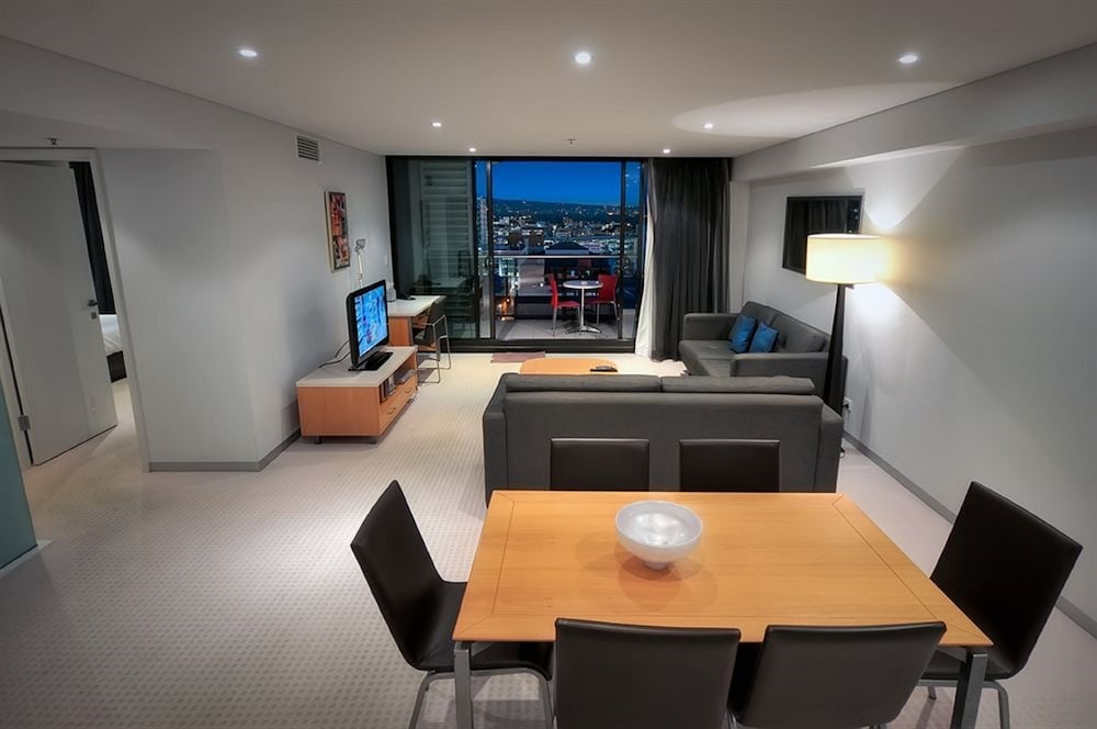 La Loft Apartments - Image 2