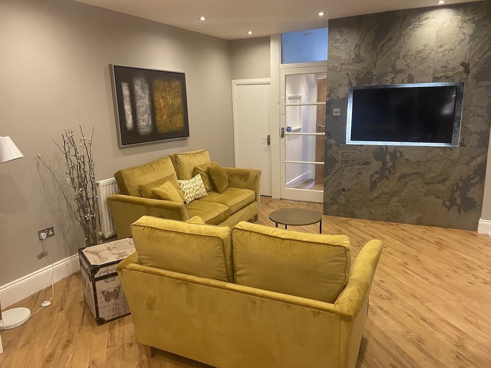 Amadeus Apartments