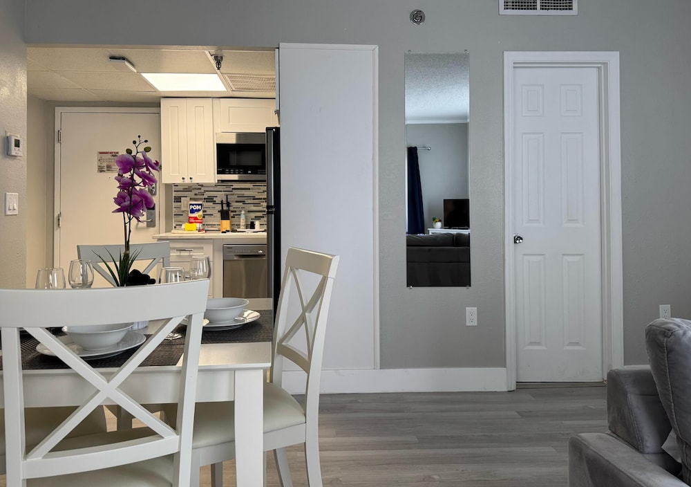 Enclave Swanky