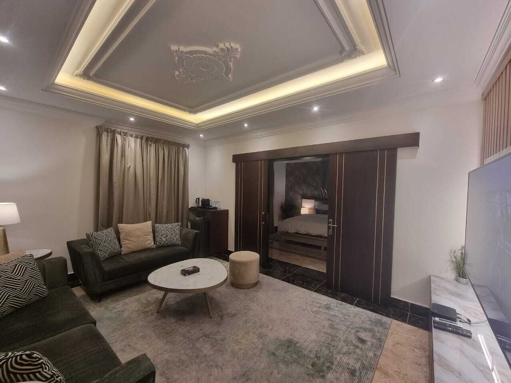 Hometel Khozama Jed